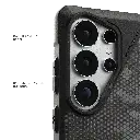 imgi_524_UAG26_Ecomm_PRM_Series-Features_S26_Ultra_MetroLT_MicroHexCamoGraphite_2.webp