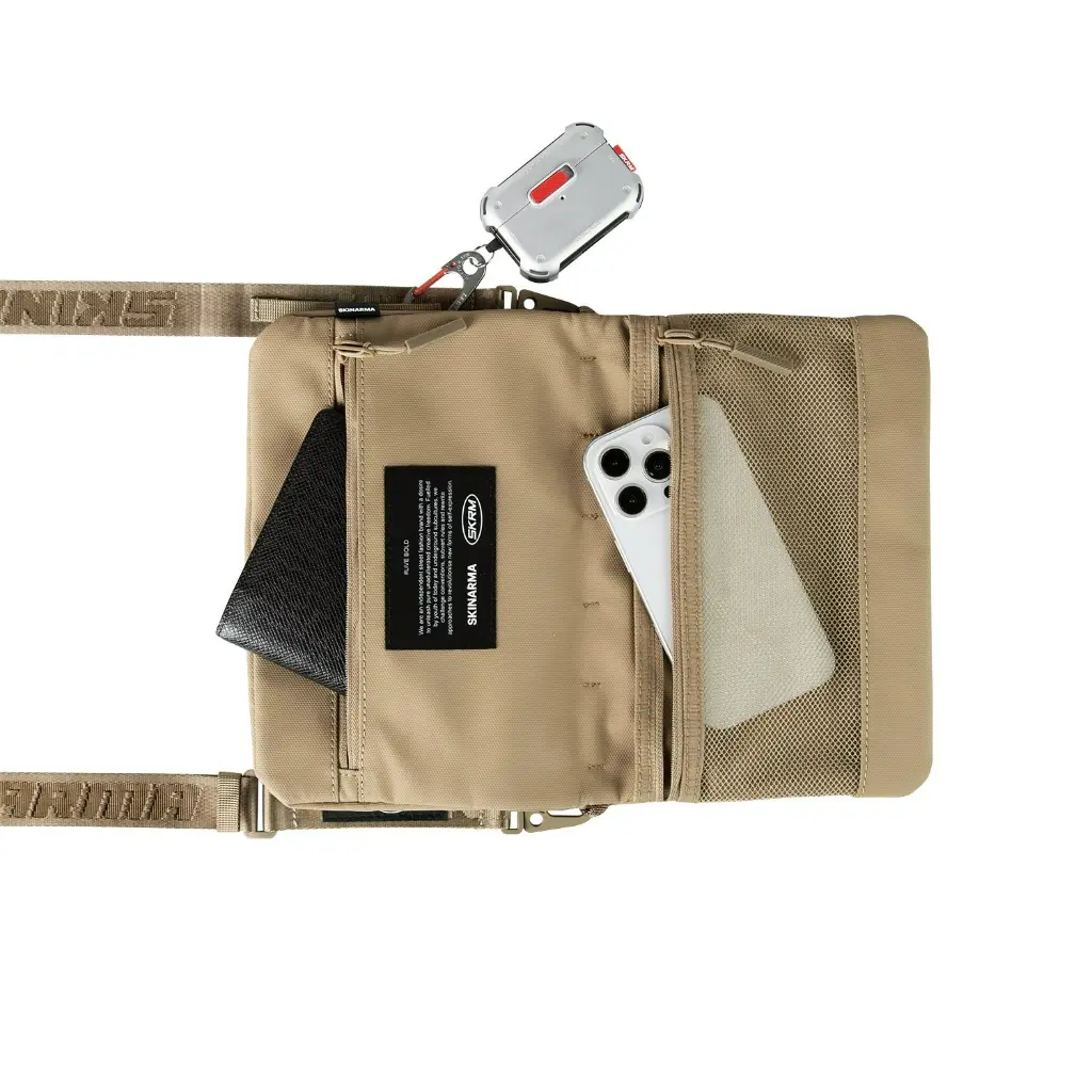 imgi_7_SK_JUNO_SlingBag_Khaki_03_c006fbd1-9734-461c-b727-68d8dbb5f6d8.webp