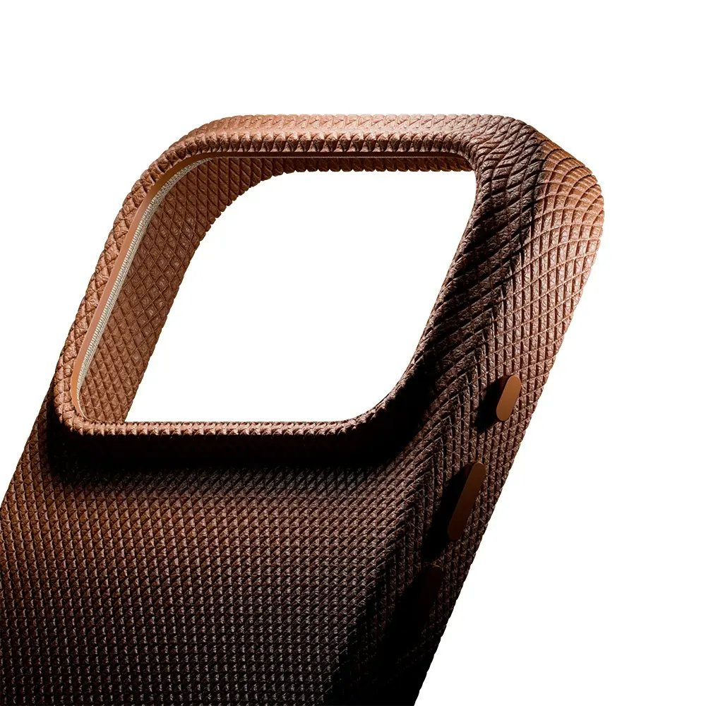 imgi_53_apple-iphone-18-pro-case-m-safe-charging-feature-leather-textured-native-union-re-.webp