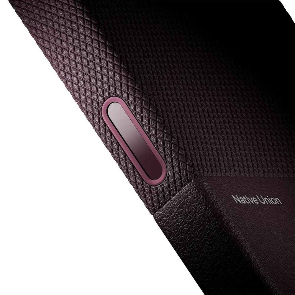 imgi_55_apple-iphone-18-pro-case-m-safe-charging-feature-leather-textured-native-union-re-.webp