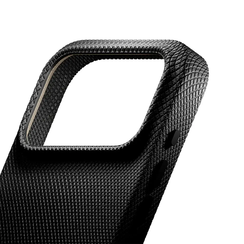imgi_51_apple-iphone-18-pro-case-m-safe-charging-feature-leather-textured-native-union-re-.webp
