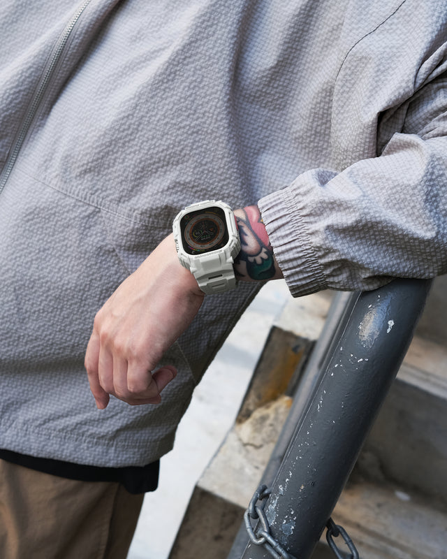 SKINARMA 2-IN-1 APPLE WATCH ULTRA STRAP + CASE MECHA 49 MM