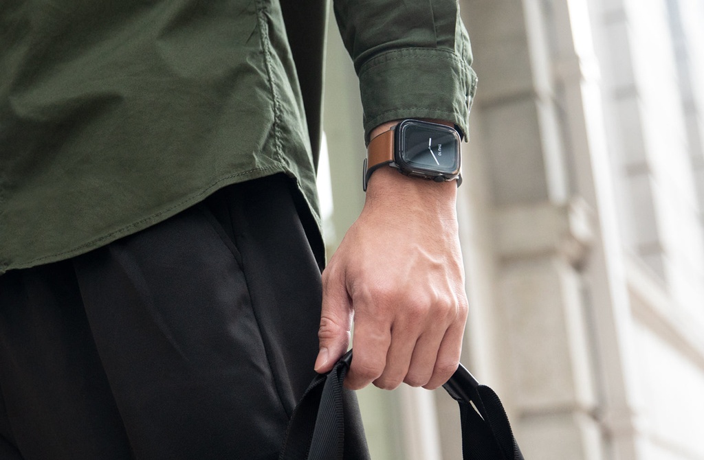 Uniq Hybrid Garde Watch Case With Screen Protection for Apple Watch 41mm - Smoked Tinted Grey