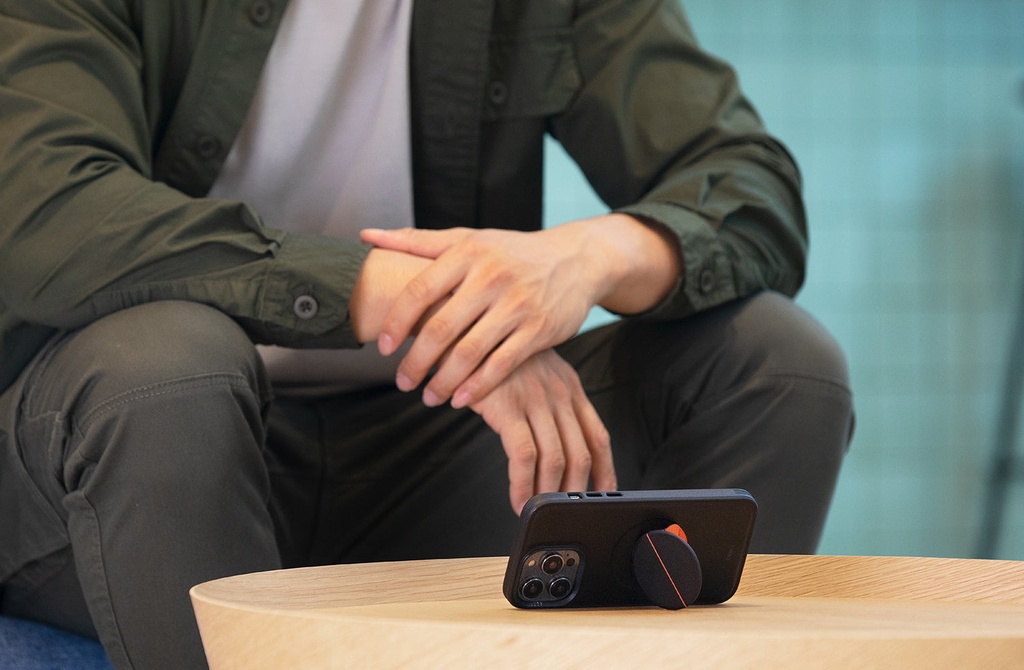 Uniq Novo Case for iPhone 14 Plus - Midnight Black(e)