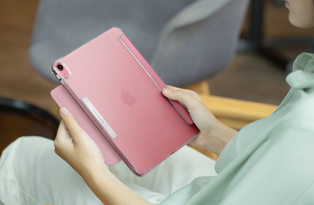 uniq camden ipad 10 gen case blue