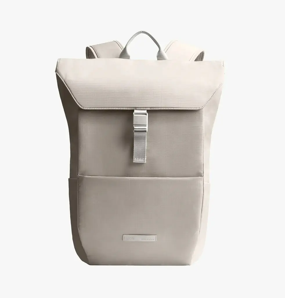 حقيبة ظهر UNIQ Arden RPET RipStop بسعة 18L - بيج